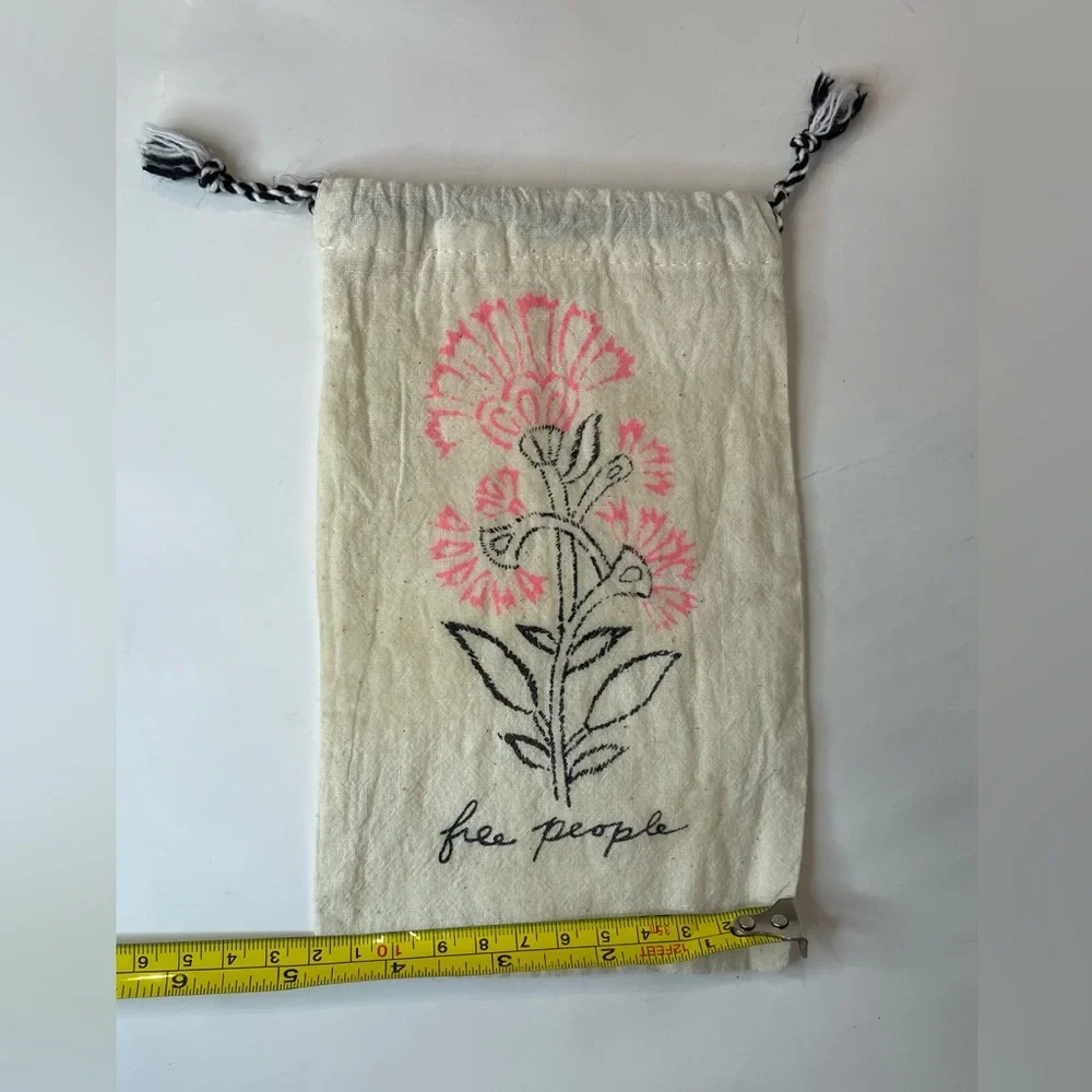 Free People Linen Draw‎ String Drawstring Off-White Reusable Jewelry Dust Bag
